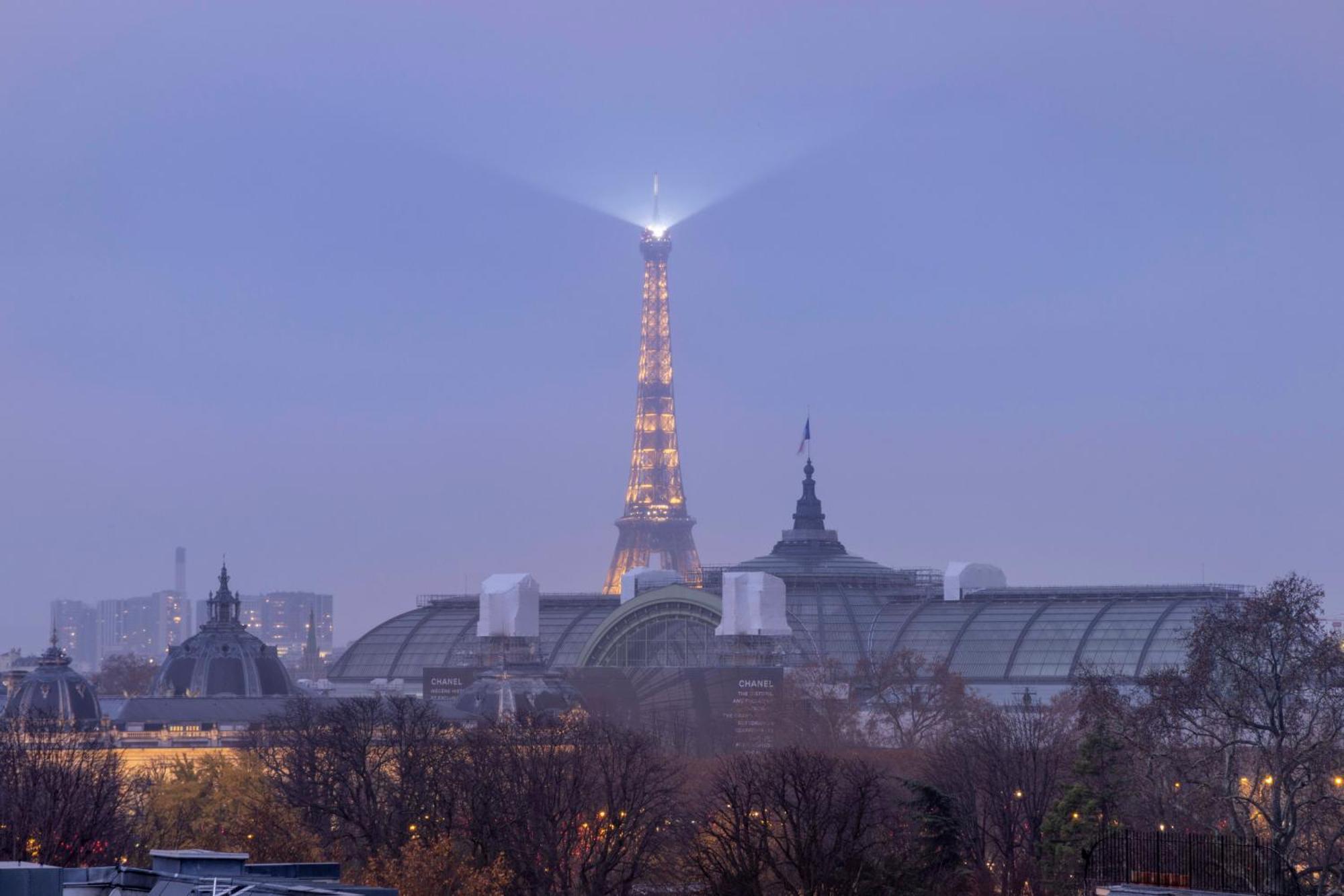 โรงแรมเดอ กาสติลียอน ปารีส ภายนอก รูปภาพ